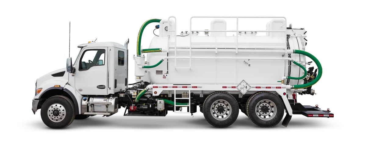 80 BBL Bob Tail Trailer Full Open Rear Hatch